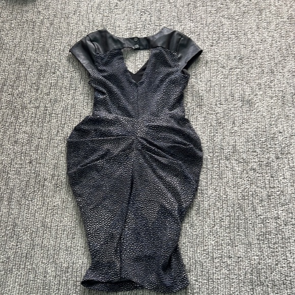 Guess Dress - Picture 7 of 12